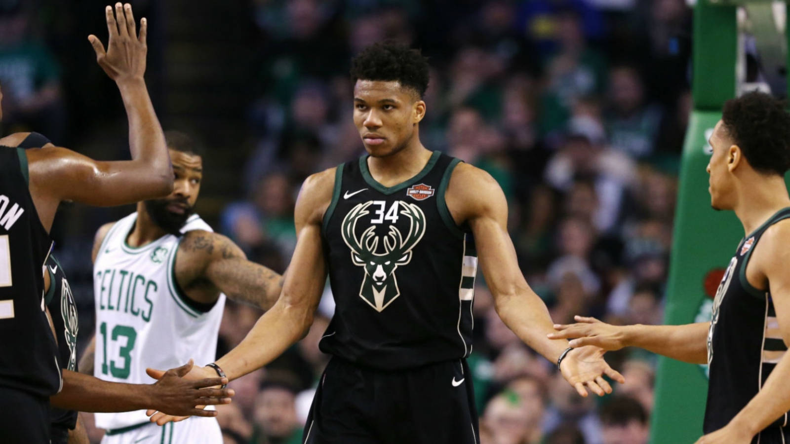 九游旧版本下载链接-包含出色防守首场状态出色，热火观众沸腾！，字母哥重返赛场全场沸腾不已的词条