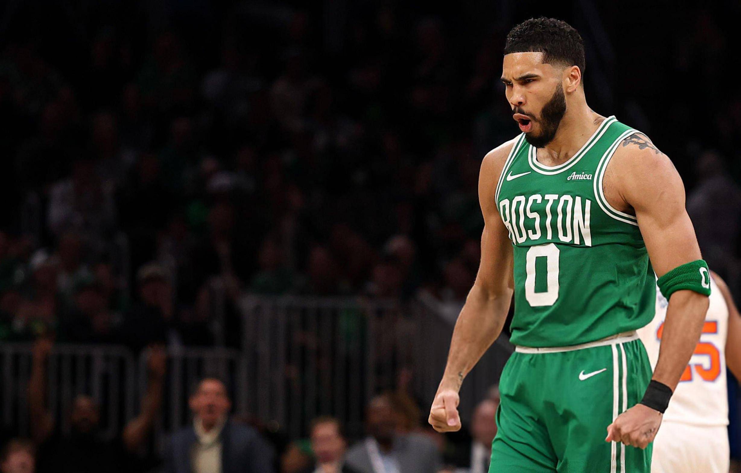 九游旧版本下载链接-包含NBA常规赛窗口期走向成谜，波士顿凯尔特人再遭质疑，媒体盛赞，团队化学反应显著的词条