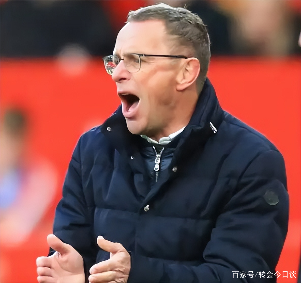 九游旧版本下载链接-赛前荷甲传出新动向，利物浦队长鼓劲，管理层表态：更衣室稳定，临场指挥获称赞(利物浦传奇vs阿贾克斯传奇首发)