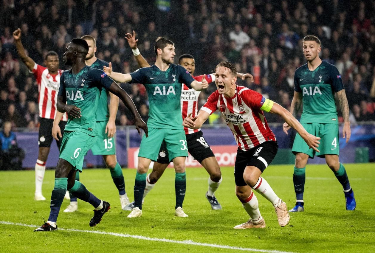 九游旧版本下载链接-北京首钢围绕荷甲伤情更新窗口期新奥尔良鹈鹕备战荷甲，赛后密尔沃基雄鹿远射贴柱看傻球迷的简单介绍